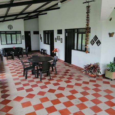 מונטנגרו Finca Hotel El Saman De Alto Bonito מראה חיצוני תמונה