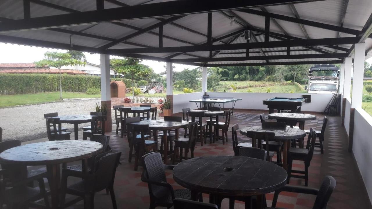 מונטנגרו Finca Hotel El Saman De Alto Bonito מראה חיצוני תמונה